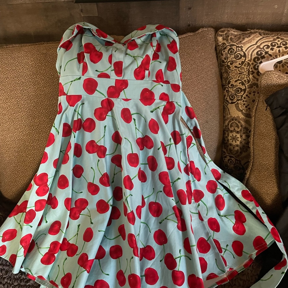 Swing dress. Full fun skirt! Size 7-9